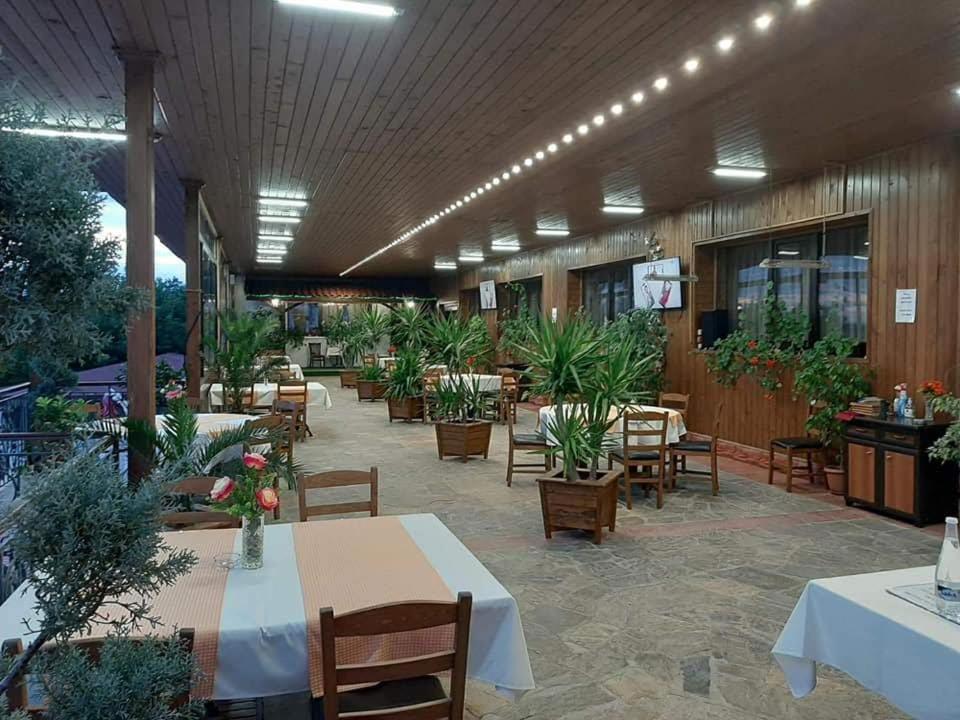 Zornica Hotel Kazanlŭk Exterior foto